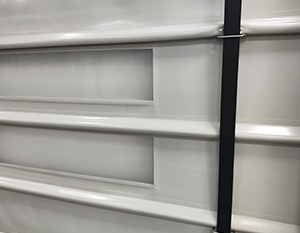 PVC 耐磨基布+抗風杆杠+背帶